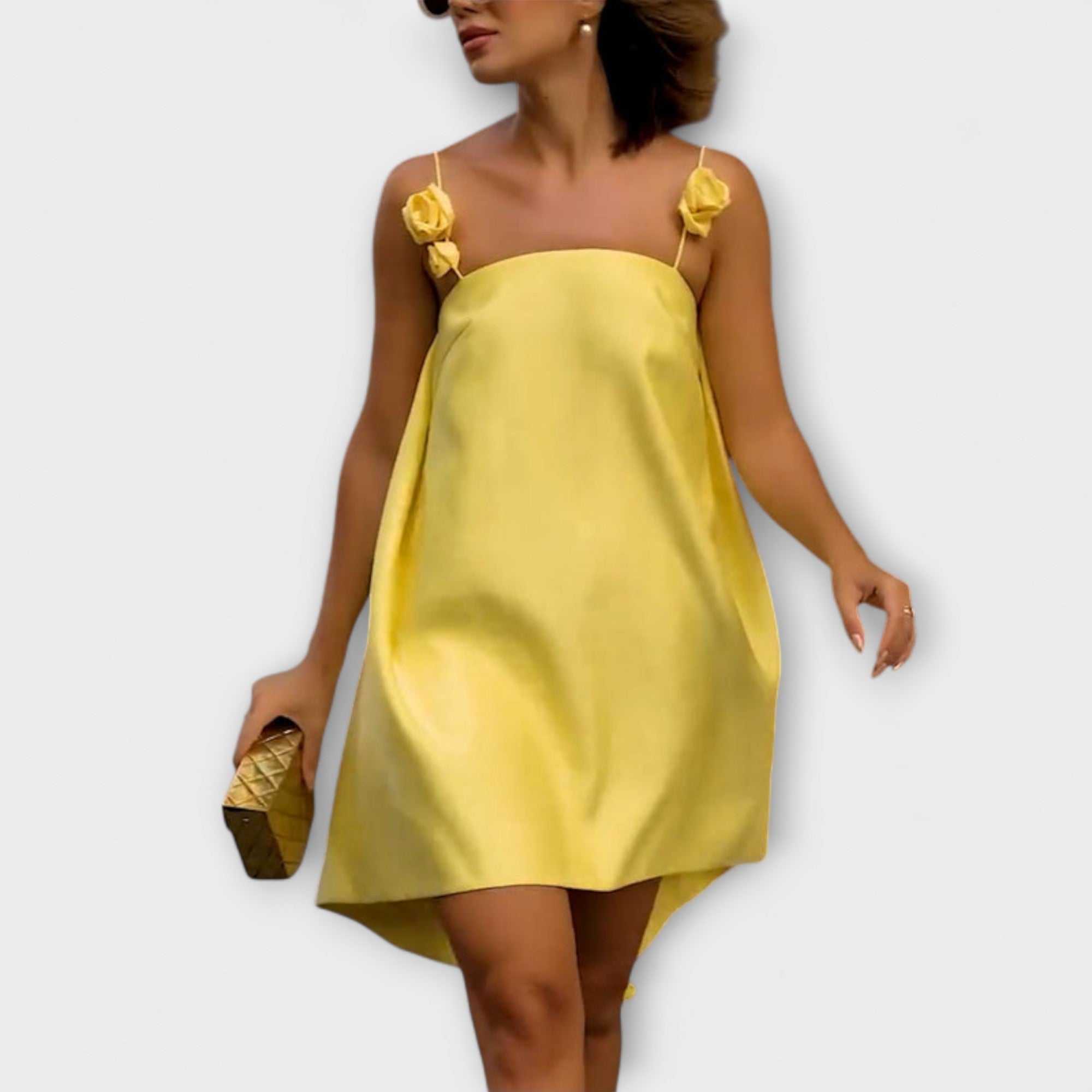 Jordan - Stylowa luźna mini sukienka w kwiatowy wzór z ramiączkami