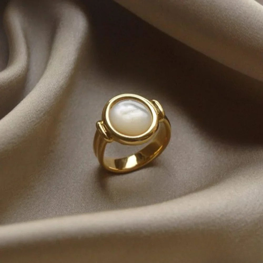 Bague élégante en perles